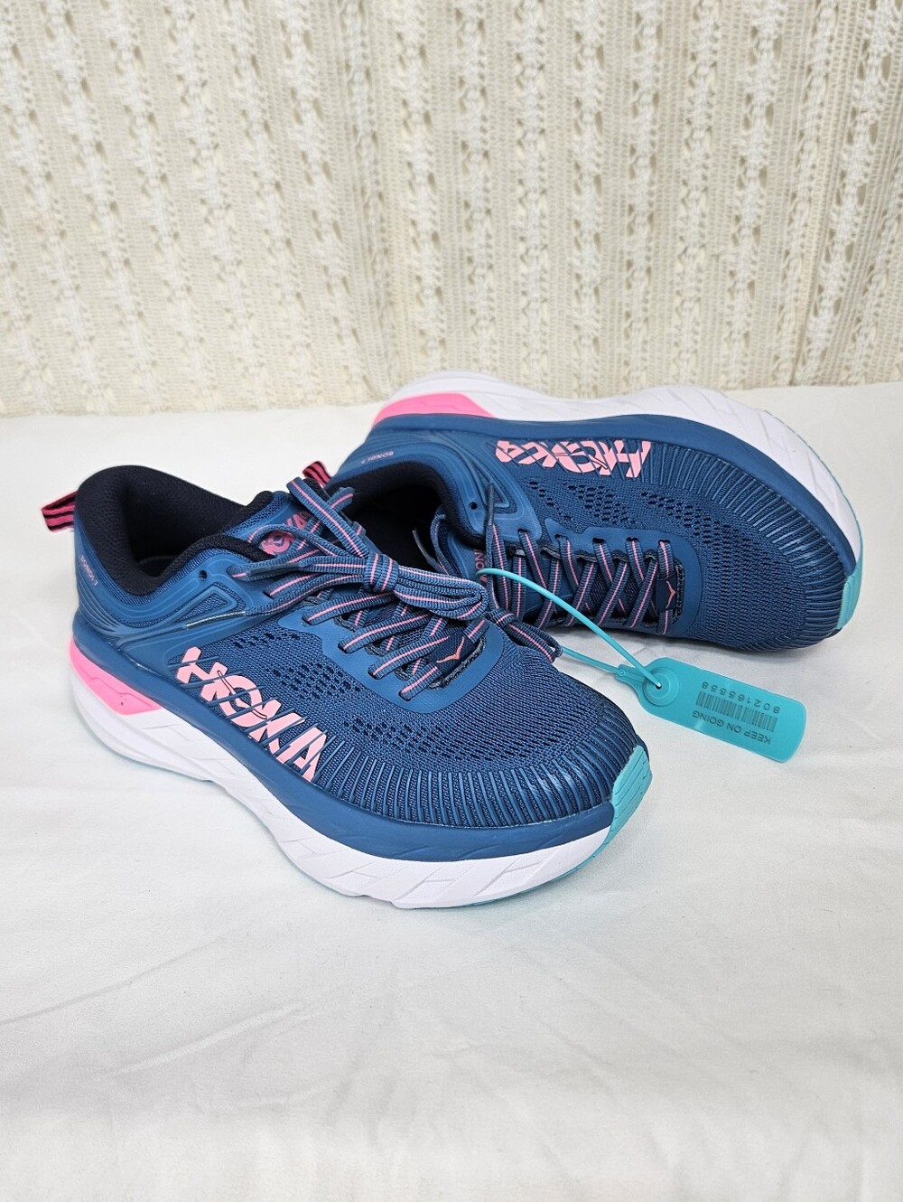 (NEW) HOKA W Bondi 7 Sneakers Blue Pink Size 6.5